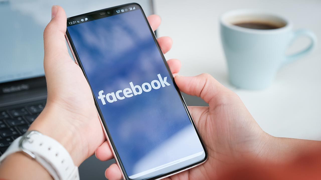 Facebook protestuje w Australii przeciwko ustawie o mediach społecznościowych (fot. Shutterstock/Jirapong Manustrong) Facebook protestuje w Australii przeciwko ustawie o mediach społecznościowych (fot. Shutterstock/Jirapong Manustrong)