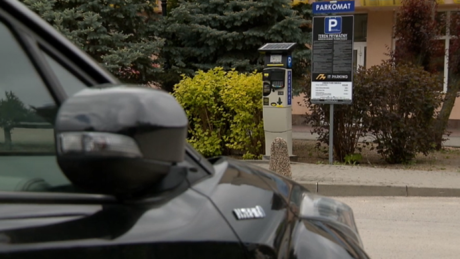 Na kieleckim Bocianku pojawiły się parkomaty. Test strefy płatnego parkowania