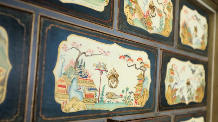 Furniture Stolen During World War Ii Returns To A Museum In Warsaw