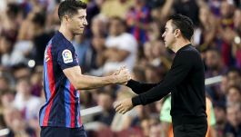 Robert Lewandowski i Xavi Hernandez (fot. Getty Images)