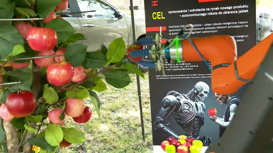Robot zbierze, łazik dostarczy. Nowoczesne maszyny w rolnictwie zyskują na znaczeniu