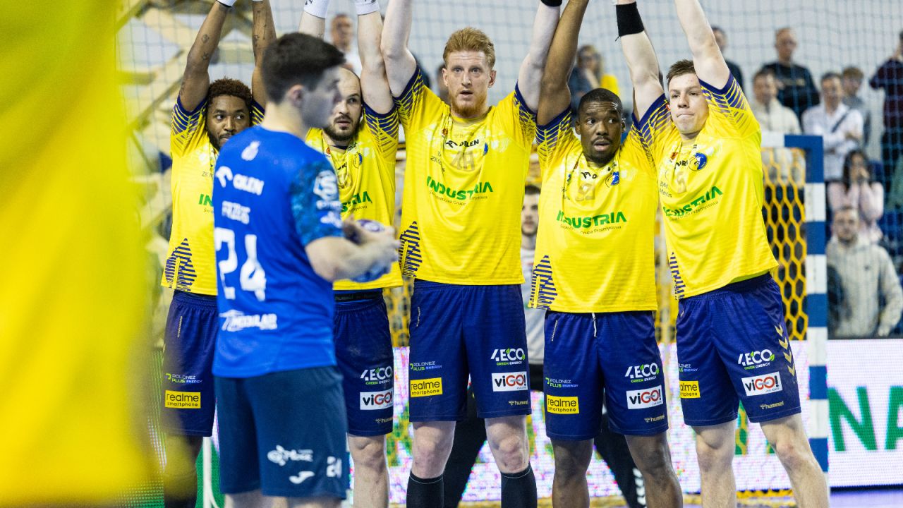 Piłkarze ręczni Industrii Kielce w meczu z Orlen Wisłą Płock (fot. Orlen Superliga)