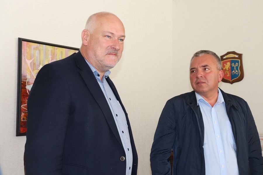 Ёрг Дорнаў і ягоны партнёр Юрый Куніцкі. Крыніца: «Лидская газета»