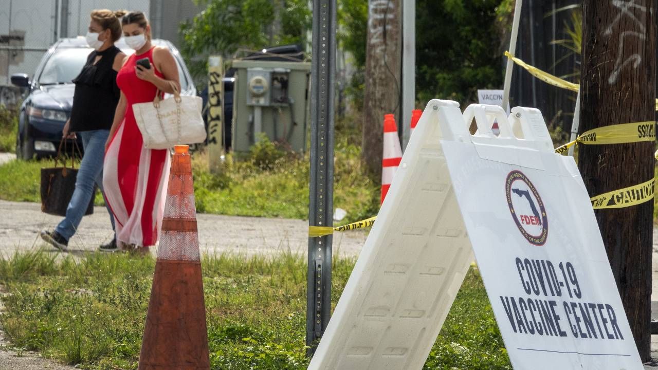 USA zmagają się z pandemią koronawirusa (fot. PAP/EPA/CRISTOBAL HERRERA-ULASHKEVICH) USA zmagają się z pandemią koronawirusa (fot. PAP/EPA/CRISTOBAL HERRERA-ULASHKEVICH)