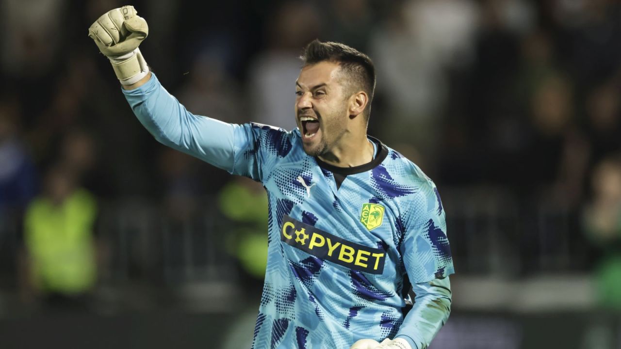 Bramkarz Larnaki Zlatan Alomerović (Fot. Getty)