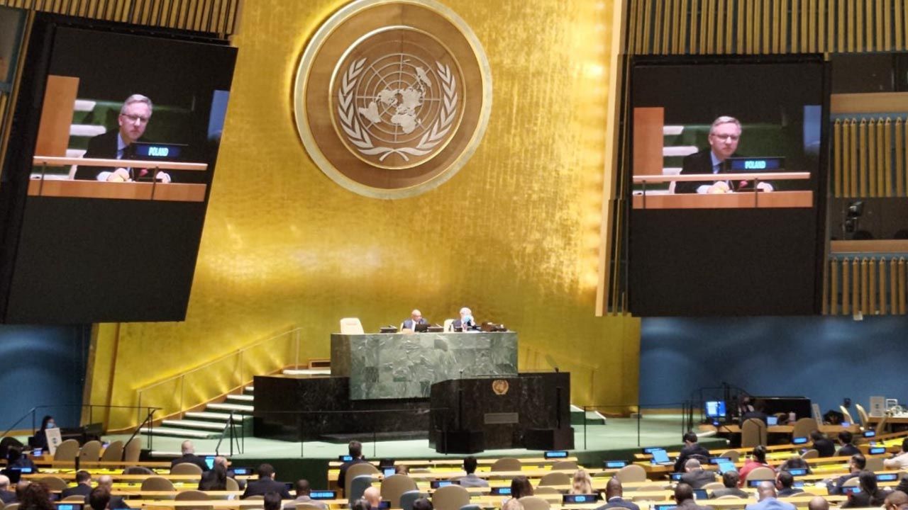 Zgromadzenie Ogólne ONZ przyjęło jednogłośnie rezolucję ws. zaprzeczania Holokaustowi (fot. FB/Poland in the UN)