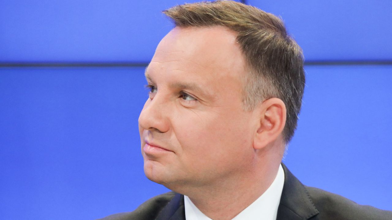 Ingerencja Brukseli w reformę polskiego wymiaru sprawiedliwości to przejaw walki o stanowisko przyszłego przewodniczącego KE – ocenia Andrzej Duda (fot. Wikimedia) Ingerencja Brukseli w reformę polskiego wymiaru sprawiedliwości to przejaw walki o stanowisko przyszłego przewodniczącego KE – ocenia Andrzej Duda (fot. Wikimedia)