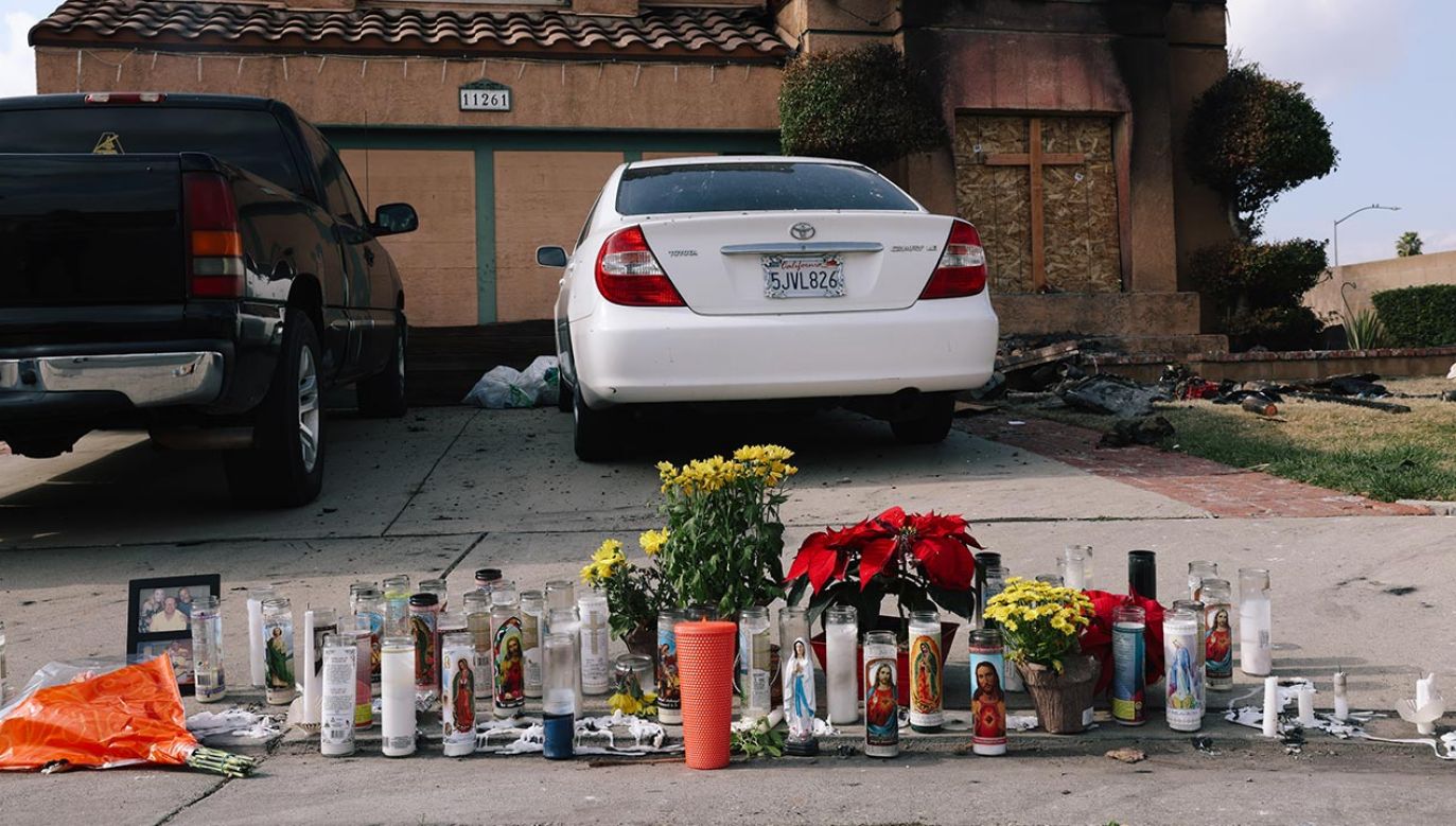Na miejscu strażacy odkryli trzy martwe ciała (fot. Dania Maxwell / Los Angeles Times via Getty Images)