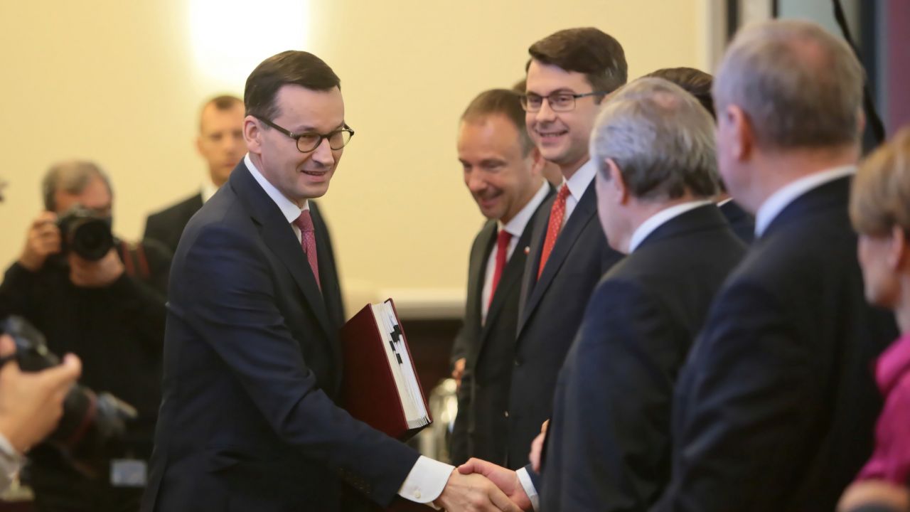 Nowy rząd może zostać zaprzysiężony już w najbliższym tygodniu (fot. PAP/Leszek Szymański) Nowy rząd może zostać zaprzysiężony już w najbliższym tygodniu (fot. PAP/Leszek Szymański)