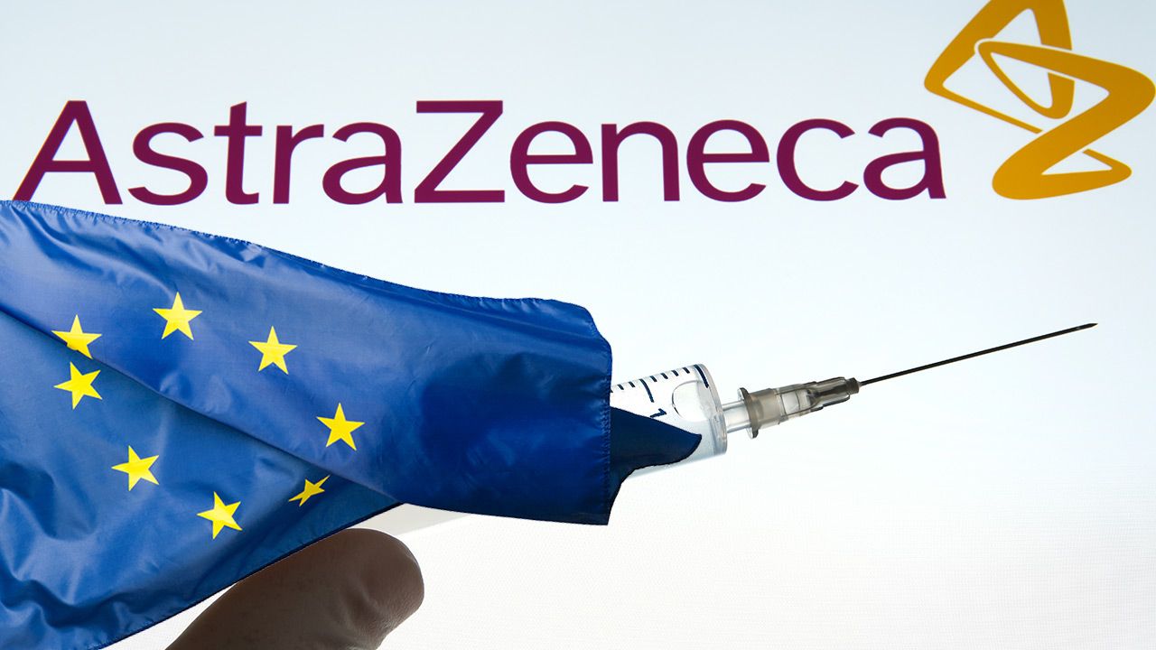 Badane są bada możliwe efekty uboczne szczepionki firmy AstraZeneca (fot. Shutterstock)