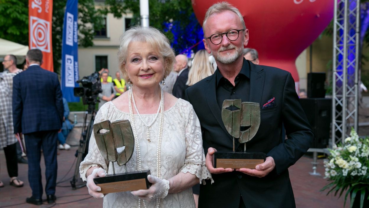 Nagrody za role w spektaklach telewizyjnych i słuchowiskach trafiły w tym roku do Magdaleny Zawadzkiej i Andrzeja Mastalerza (fot. N. Młudzik/TVP)