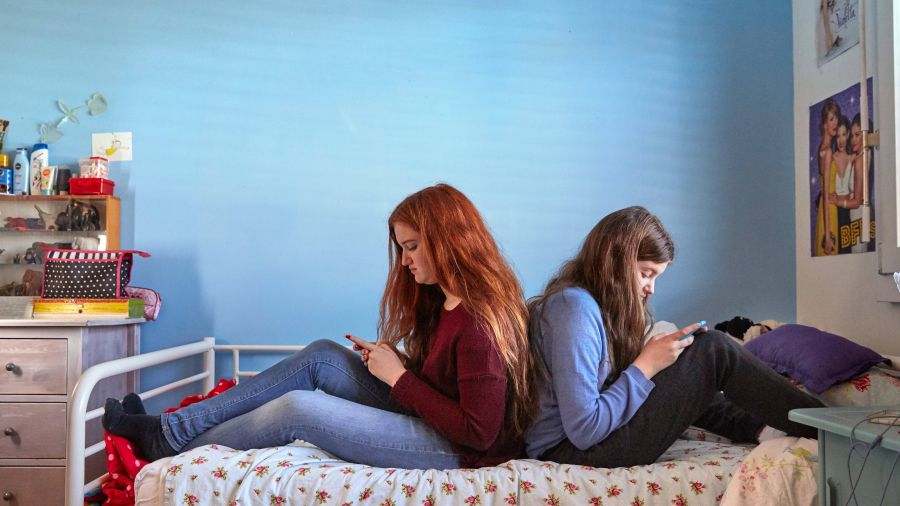 Smartfon uzależnia tak jak kokaina (Fot. PAP Keystone)