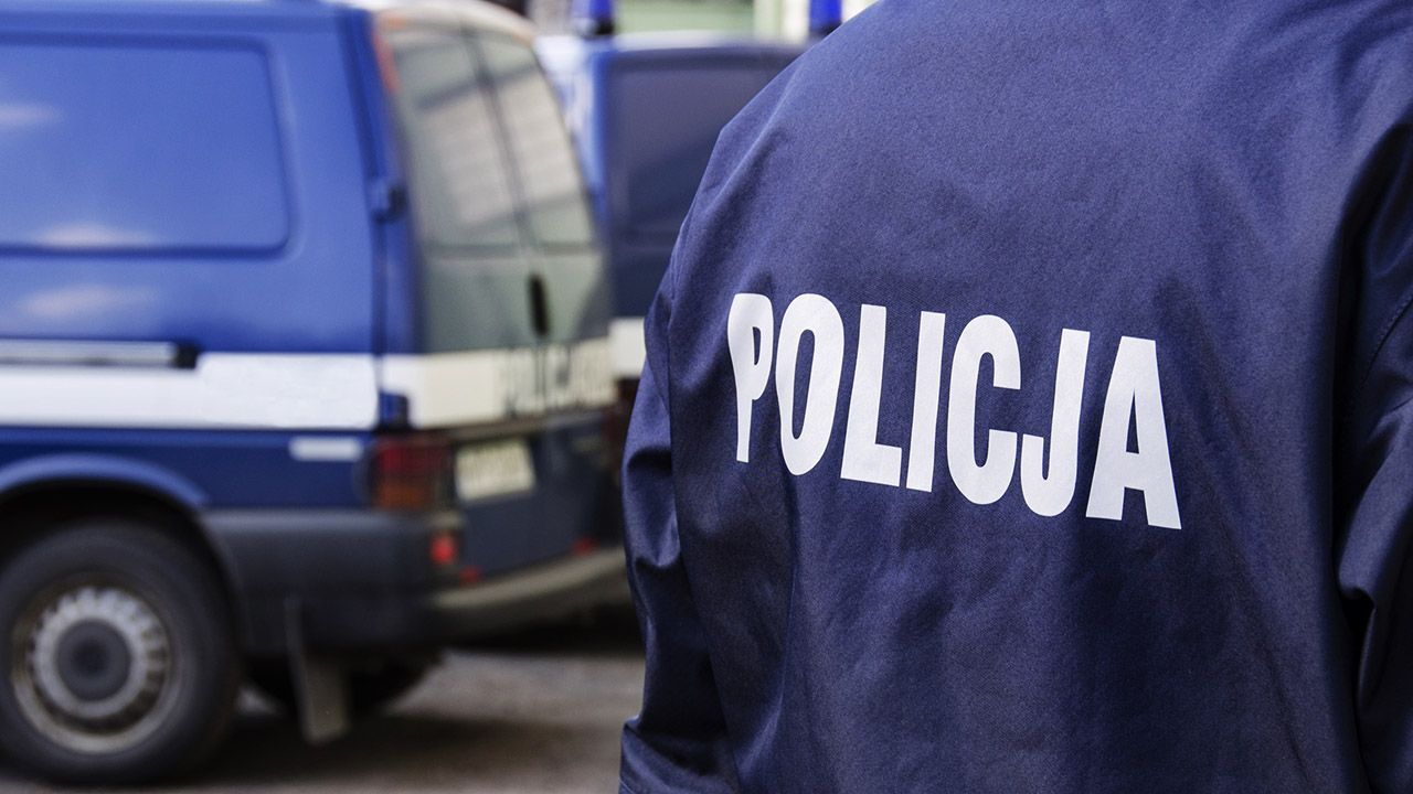 Mężczyźnie grozi do dwóch lat pozbawienia wolności (fot. Shutterstock) Mężczyźnie grozi do dwóch lat pozbawienia wolności (fot. Shutterstock)