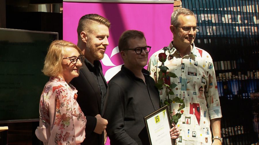 Bartosz Dominik podczas gali konkursu Silesia Press. Fot. TVP3 Katowice