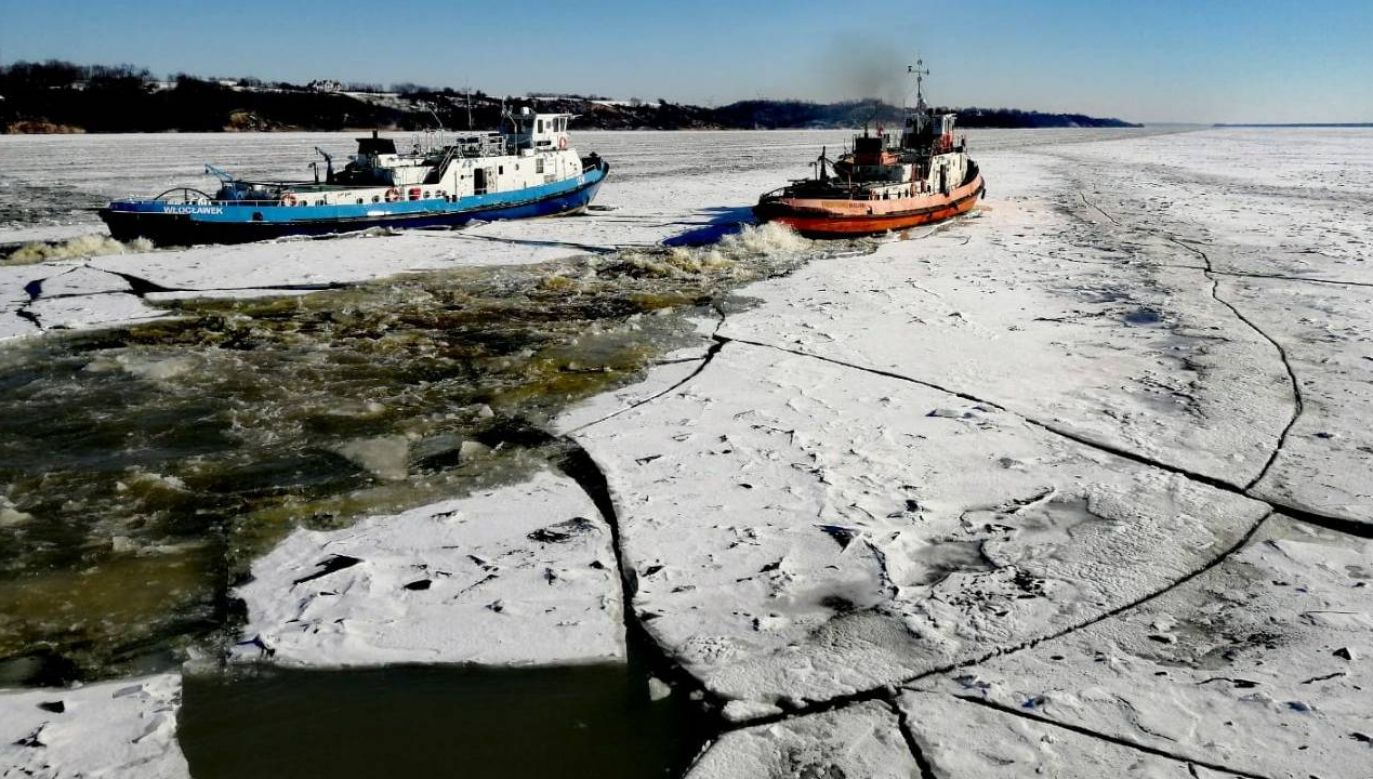 Lodołamacze w pełnej gotowości do akcji zimowej pozostaną do połowy marca (fot. Wody Polskie)