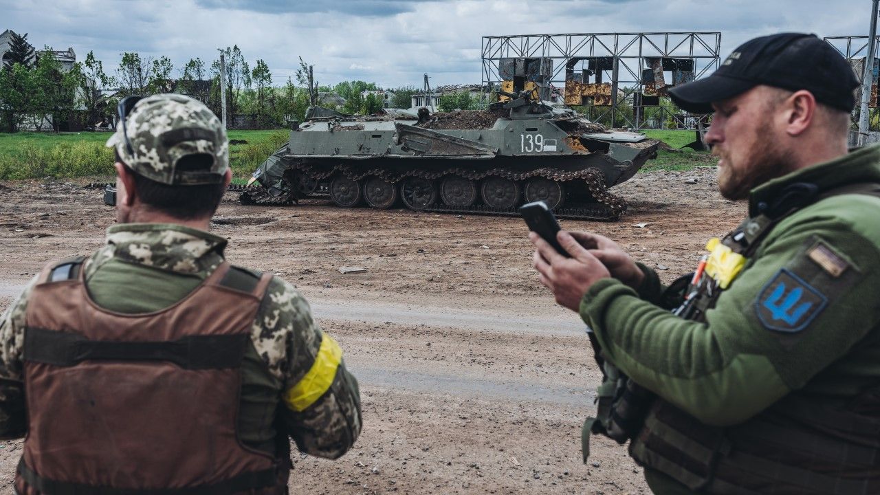 Na wschodzie kraju, w środę zniszczono 6 rosyjskich czołgów (fot. Diego Herrera Carcedo/Anadolu Agency via Getty Images)