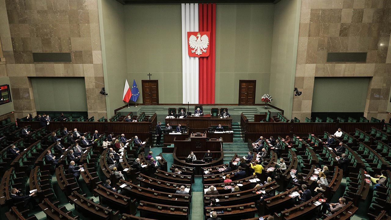 Opozycja podzieliła się ws. ratyfikacji FO (fot. Forum/Andrzej Hulimka) Opozycja podzieliła się ws. ratyfikacji FO (fot. Forum/Andrzej Hulimka)