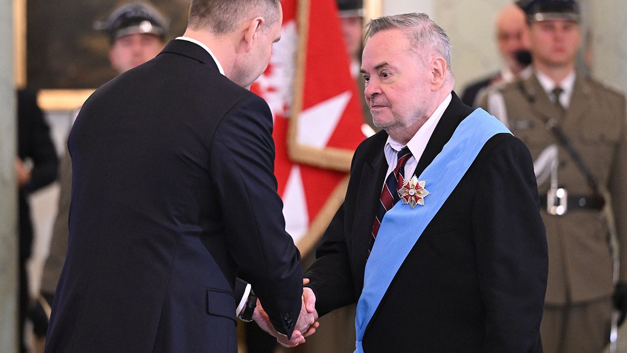 Andrzej Poczobut i Waldemar Łysiak z Orderami Orła Białego