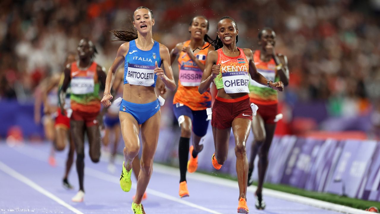 Beatrice Chebet wyprzedziła Włoszkę Nadię Battocletti (fot. Getty)