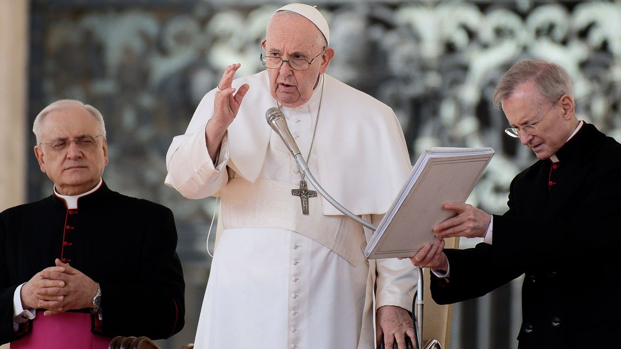 Papież Franciszek (fot. Massimo Valicchia/NurPhoto via Getty Images)