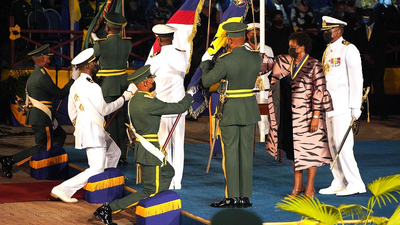 Oficjalna ceremonia proklamowania republiki  (fot.  Jonathan Brady/PA Images via Getty Images)