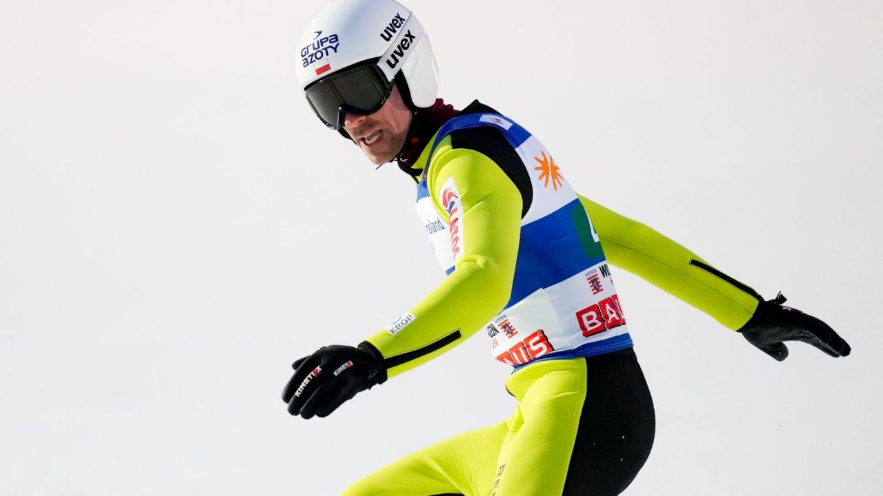 Skoki narciarskie. Klasyfikacja Pucharu Świata w skokach po PŚ w Oslo 5.03.2022