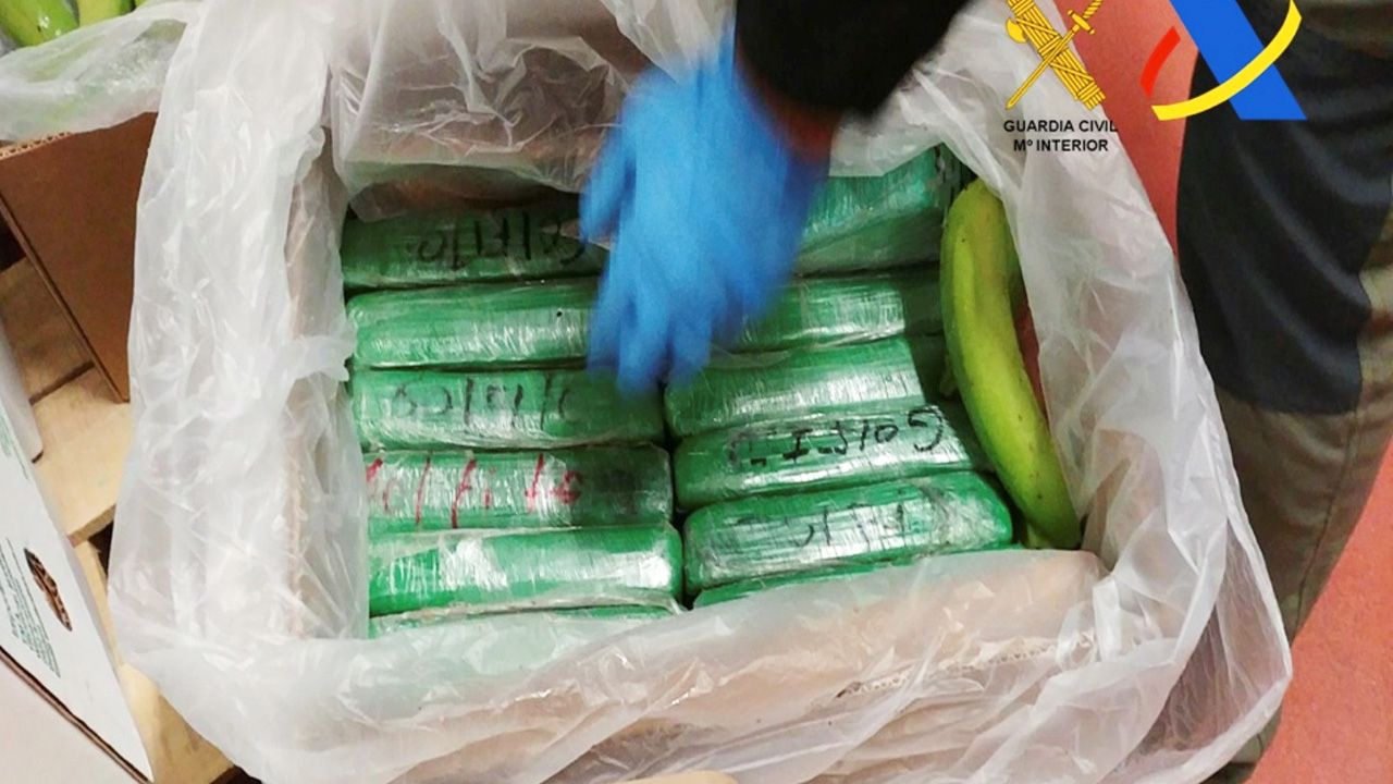 Wartość przechwyconej kokainy szacuje się na 470 mln euro (fot. Guardia Civil-Ministerio del Interior/Handout via REUTERS) Wartość przechwyconej kokainy szacuje się na 470 mln euro (fot. Guardia Civil-Ministerio del Interior/Handout via REUTERS)