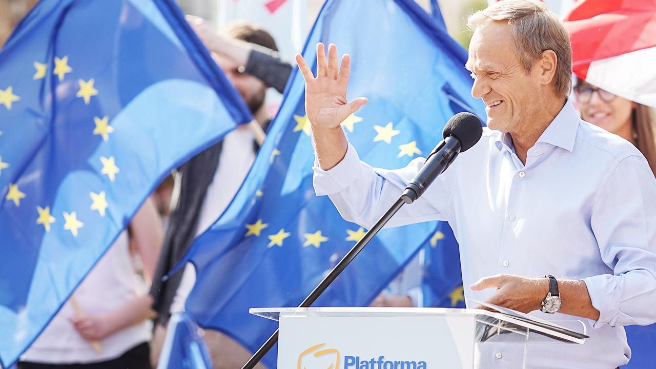 Zdaniem Marka Suskiego, Donald Tusk walnie przyczynił się do brexitu (fot. Michal Fludra/NurPhoto via Getty Images) Zdaniem Marka Suskiego, Donald Tusk walnie przyczynił się do brexitu (fot. Michal Fludra/NurPhoto via Getty Images)