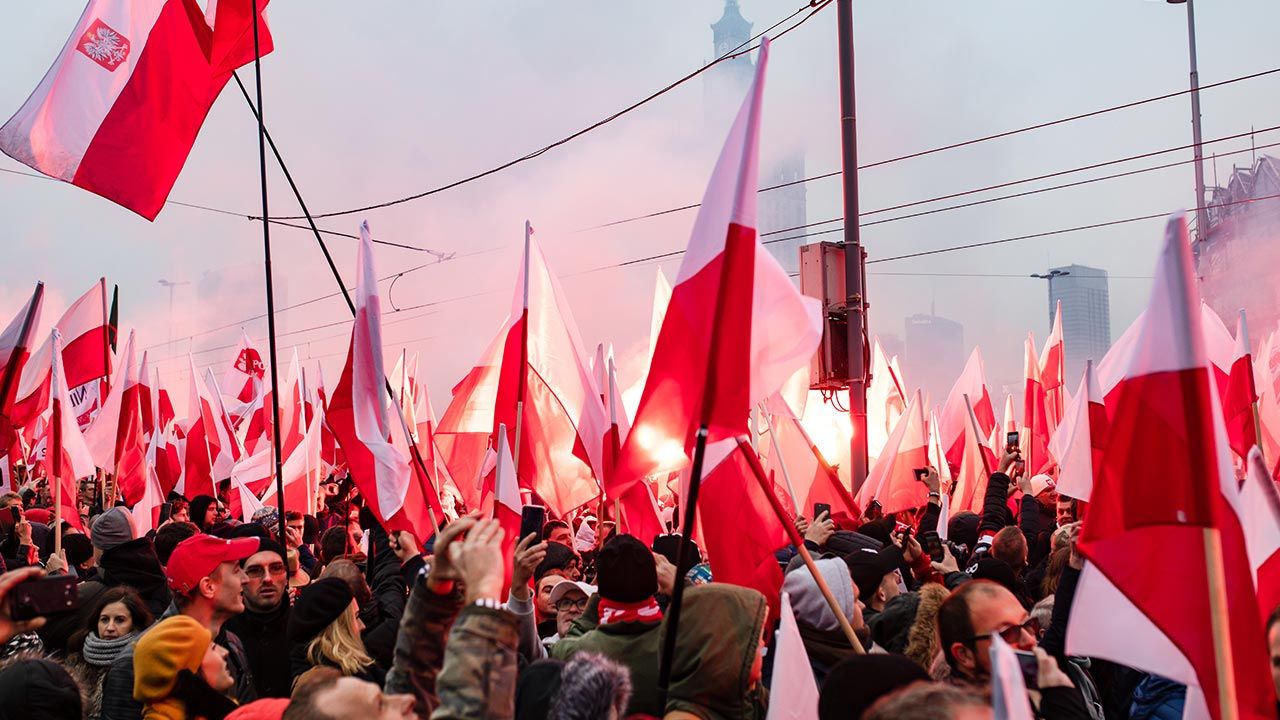 Marsz 11 listopada odbywa się co roku (fot. Shutterstock/Szymon Mucha) Marsz 11 listopada odbywa się co roku (fot. Shutterstock/Szymon Mucha)