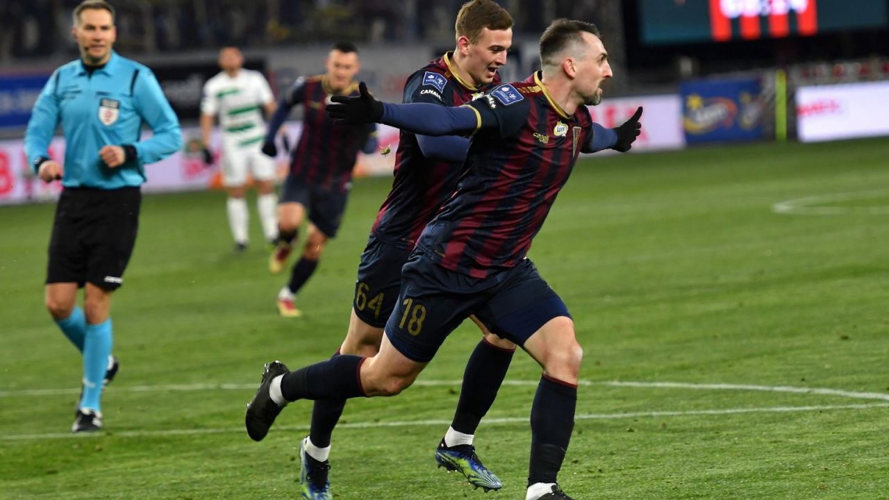 Pko Ekstraklasa Kacper Kozlowski Odmienil Gre Pogon Szczecin Lepsza Od Lechii Gdansk Sport Tvp Pl