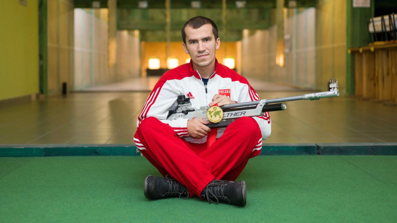 Tomasz Bartnik na strzelnicę będzie mógł wrócić dopiero po pandemii koronawirusa (fot: Jarosław Olszewski/400mm.pl)