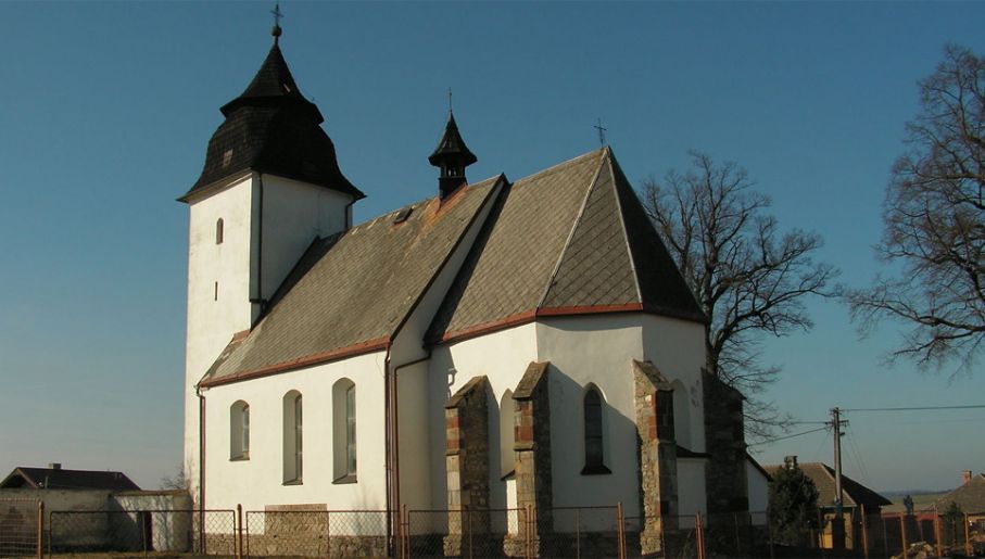 Do niewyjaśnionego zjawiska doszło w kościele pw. Wniebowzięcia Najświętszej Marii Panny w Číhošti (fot. Wiki/JirkaSv)