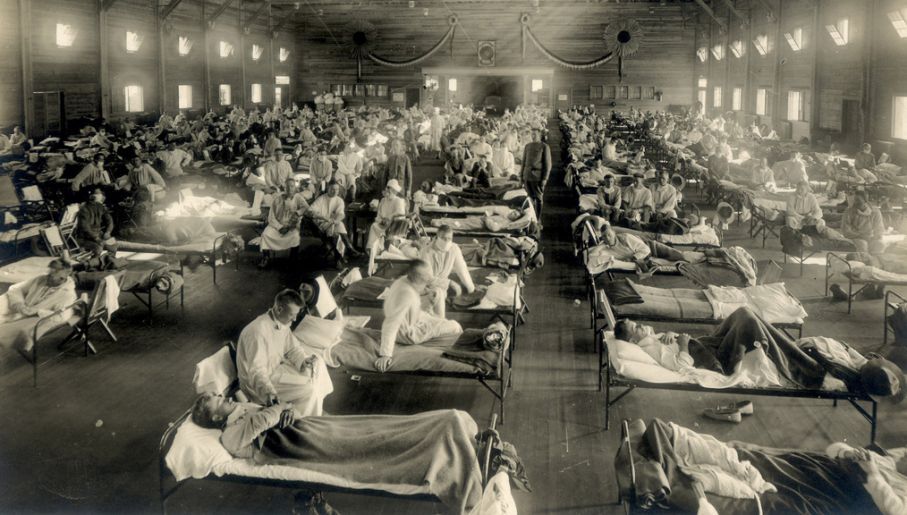 Szpital w Kansas podczas pandemii hiszpanki (fot. Otis Historical Archives, National Museum of Health and Medicine / CC BY 2.0)