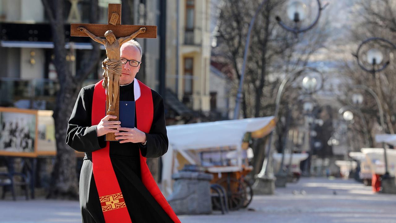 Wszystko odbędzie się zgodnie z obowiązującymi obostrzeniami (fot. PAP/Grzegorz Momot - zdjęcie ilustracyjne) Wszystko odbędzie się zgodnie z obowiązującymi obostrzeniami (fot. PAP/Grzegorz Momot - zdjęcie ilustracyjne)
