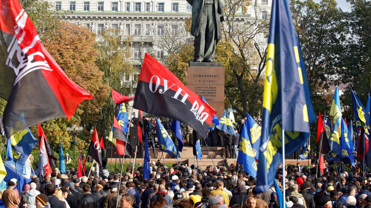 Część Ukraińców chętnie odwołuje się do tradycji UPA – dla nich organizacja jest symbolem oporu przeciwko sowietom (fot. Vladimir Shtanko/Anadolu Agency/Getty Images) Część Ukraińców chętnie odwołuje się do tradycji UPA – dla nich organizacja jest symbolem oporu przeciwko sowietom (fot. Vladimir Shtanko/Anadolu Agency/Getty Images)