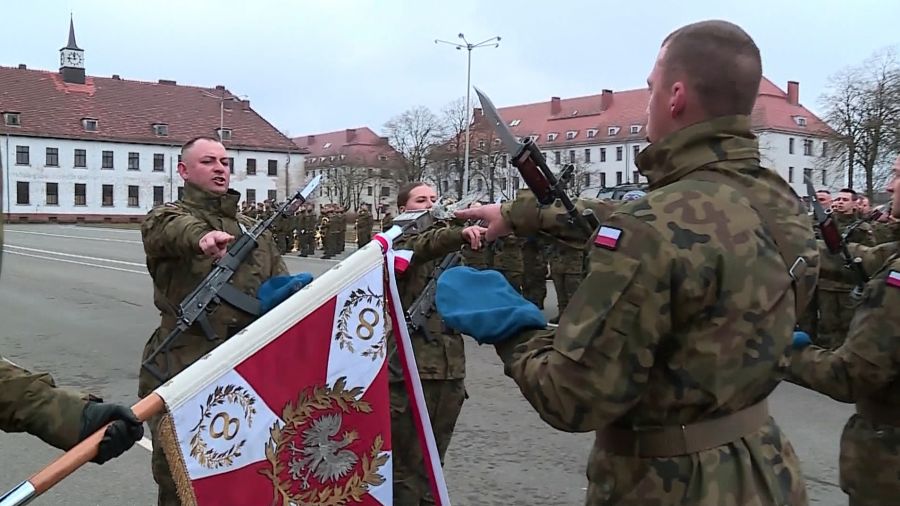 Duma i wzruszenie. ŚŁubowanie ochotników w Koszalinie