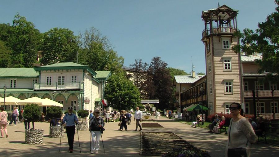 Słońce, kurorty i… wybory. Kuracjusze ruszyli do urn