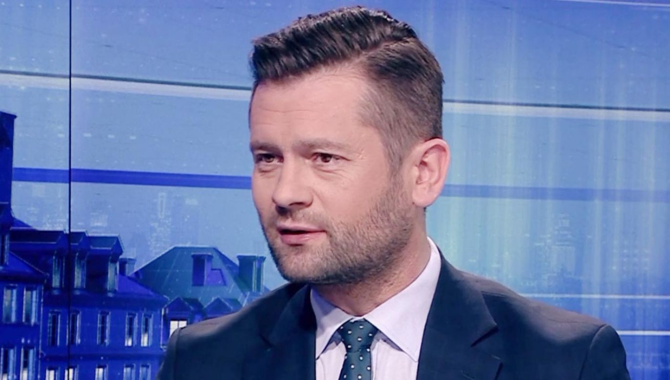 Kamil Bortniczuk w „Gościu Wiadomości” (fot. TVP Info)