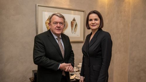 Святлана Ціханоўская разам з міністрам замежных справаў Даніі Лярсам Лёке Расмусэнам. Фота:  Sviatlana Tsikhanouskaya / X