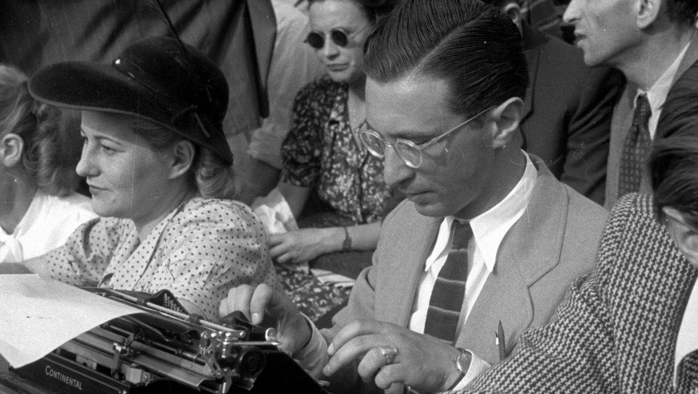 Leopold Tyrmand To Nie Tylko Powiesc Zly I Kolorowe Skarpetki O Ktorych Mowil Adam Michnik Zeznajac Nt Afery Rywina To Takze Nonkonformizm I Antykomunizm Tvp Tygodnik Magazyn Widzow I Czytelnikow