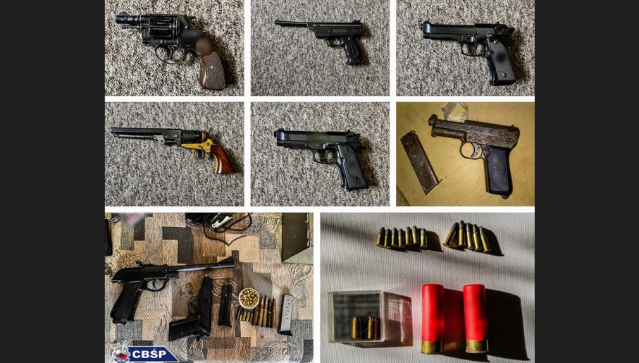 Policjanci przejęli ostatnio kilka pistoletów i rewolwerów (fot. CBŚP)