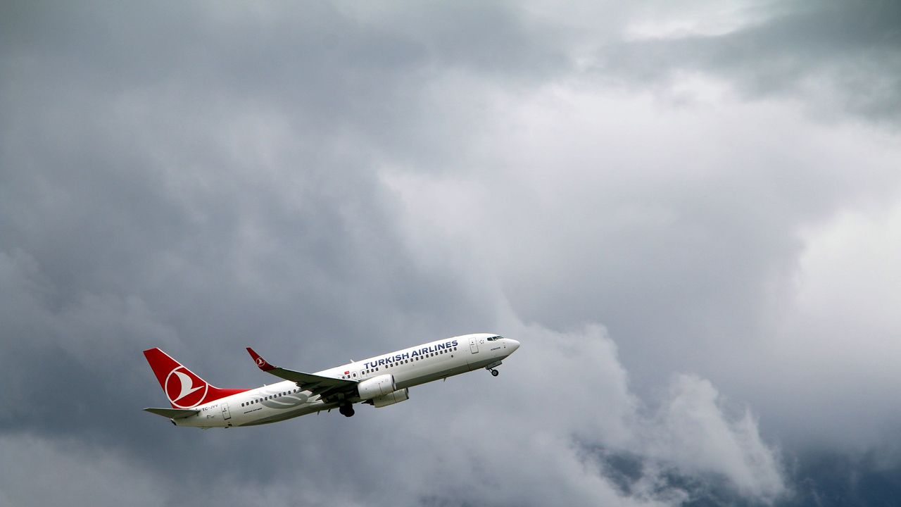 Samolot Turkish Airlines leciał do Nowego Jorku (fot. pixabay/atimedia)