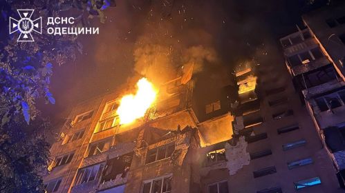 Наступствы расейскага ўдару па жылым будынку ў Адэсе