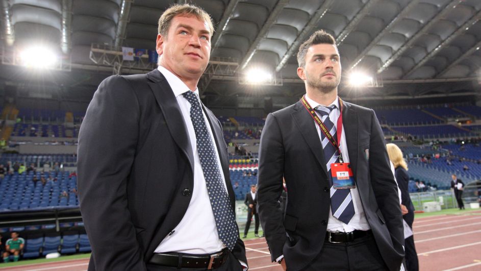 Wrzesień 2013 roku, Rzym. Jan Urban i Michał Żewłakow przed meczem Legia - Lazio w Lidze Europy (fot. Piotr Kucza/400 mm) Wrzesień 2013 roku, Rzym. Jan Urban i Michał Żewłakow przed meczem Legia - Lazio w Lidze Europy (fot. Piotr Kucza/400 mm)