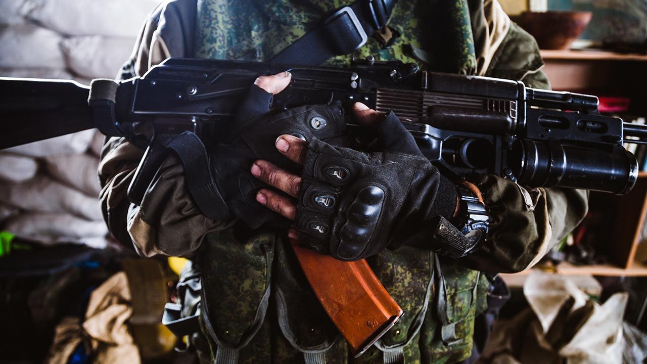 Według Kijowa Rosja chce zwiększyć obecność wojska na okupowanym terytorium Ukrainy (fot. Joao Bolan/SOPA Images/LightRocket via Getty Images)