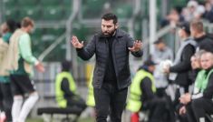 Goncalo Feio podkreśla, że w Legii Warszawa o transferach rozmawia się... codziennie. Jest nawet konkretna godzina! (fot: PAP)
