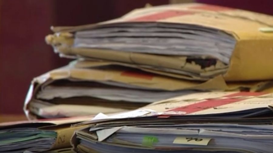 Przesłuchani przez prokuratora mężczyźni przyznali się częściowo do zarzucanych im przestępstw i złożyli obszerne wyjaśnienia. Fot. TVP3 Katowice