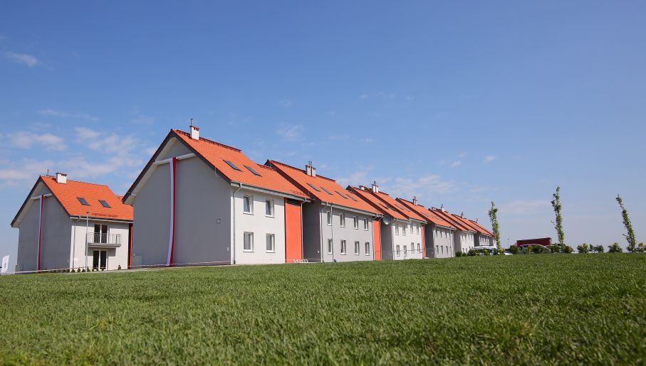Polish Government Delivers First Apartments In Public Housing