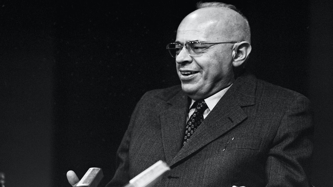 Stanisław Lem zmarł w 2006 roku w Krakowie (fot. Andree/ullstein bild/Getty Images) Stanisław Lem zmarł w 2006 roku w Krakowie (fot. Andree/ullstein bild/Getty Images)