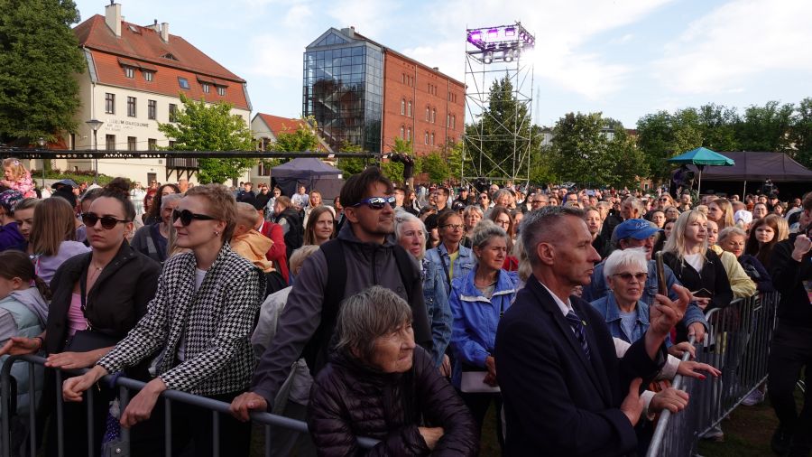 Europejskie Święto Muzyki w Bydgoszczy. Tak wyglądał piątkowy (27.06.) finał prezydencji Polski na Wyspie Młyńskiej. (fot. Weronika Garstecka)